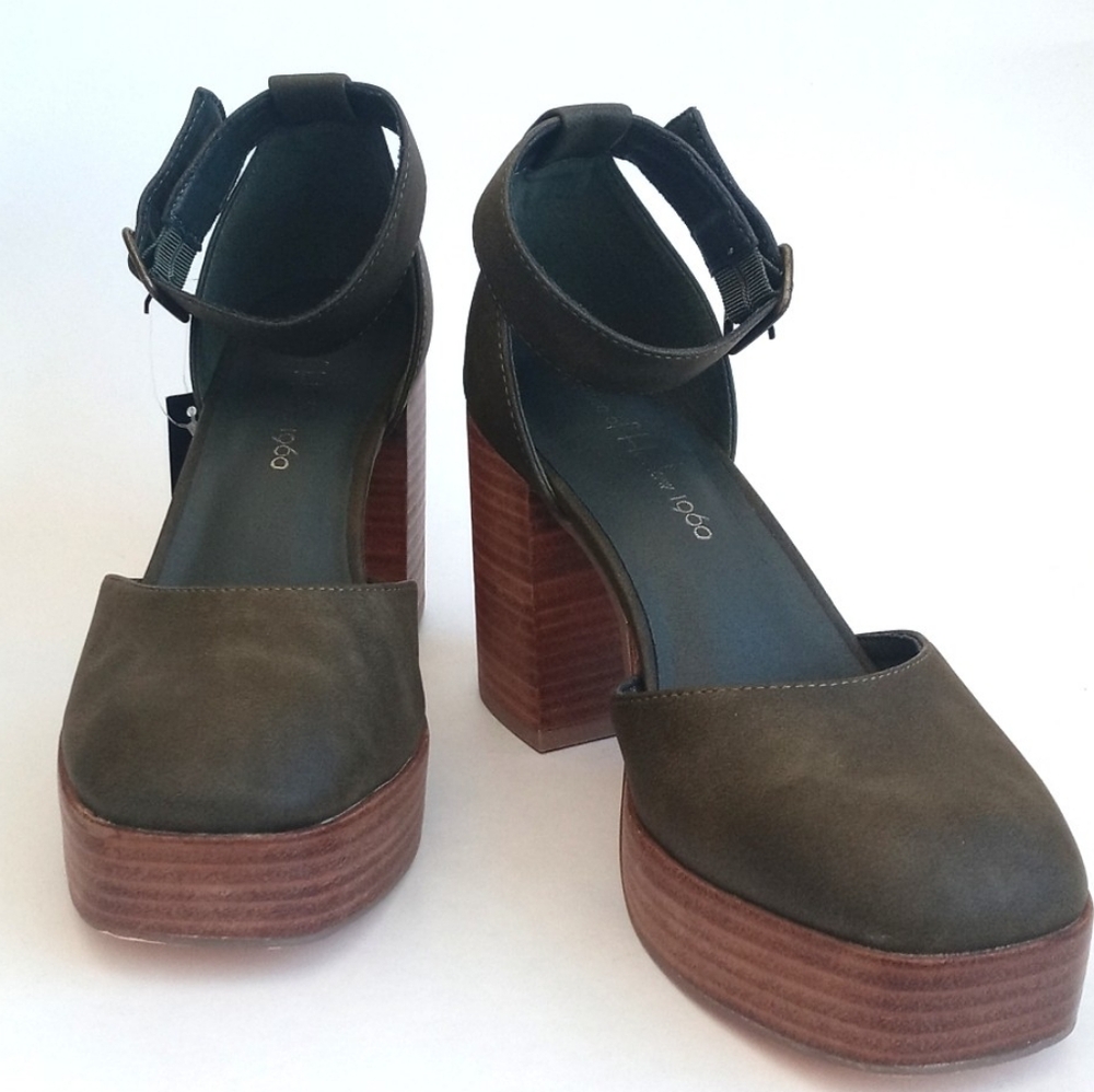 House of Harlow 1960 Olive Green Square Toe Ankle Strap Platform Heels 8M - Picture 16 of 16